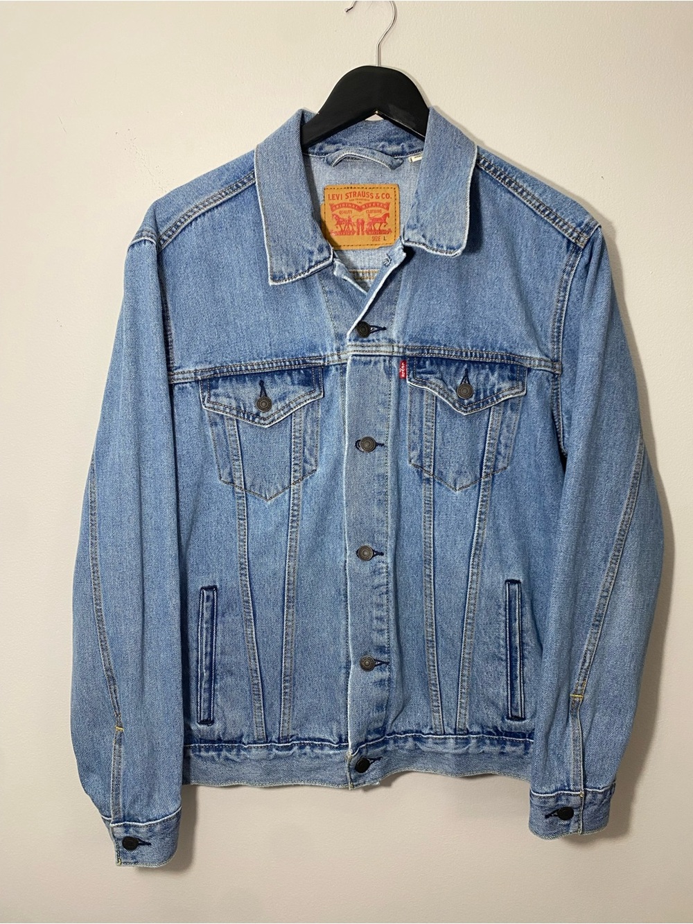 Levi's Light Blue Denim Trucker Jacket - Classic Men's Jean Coat Large
